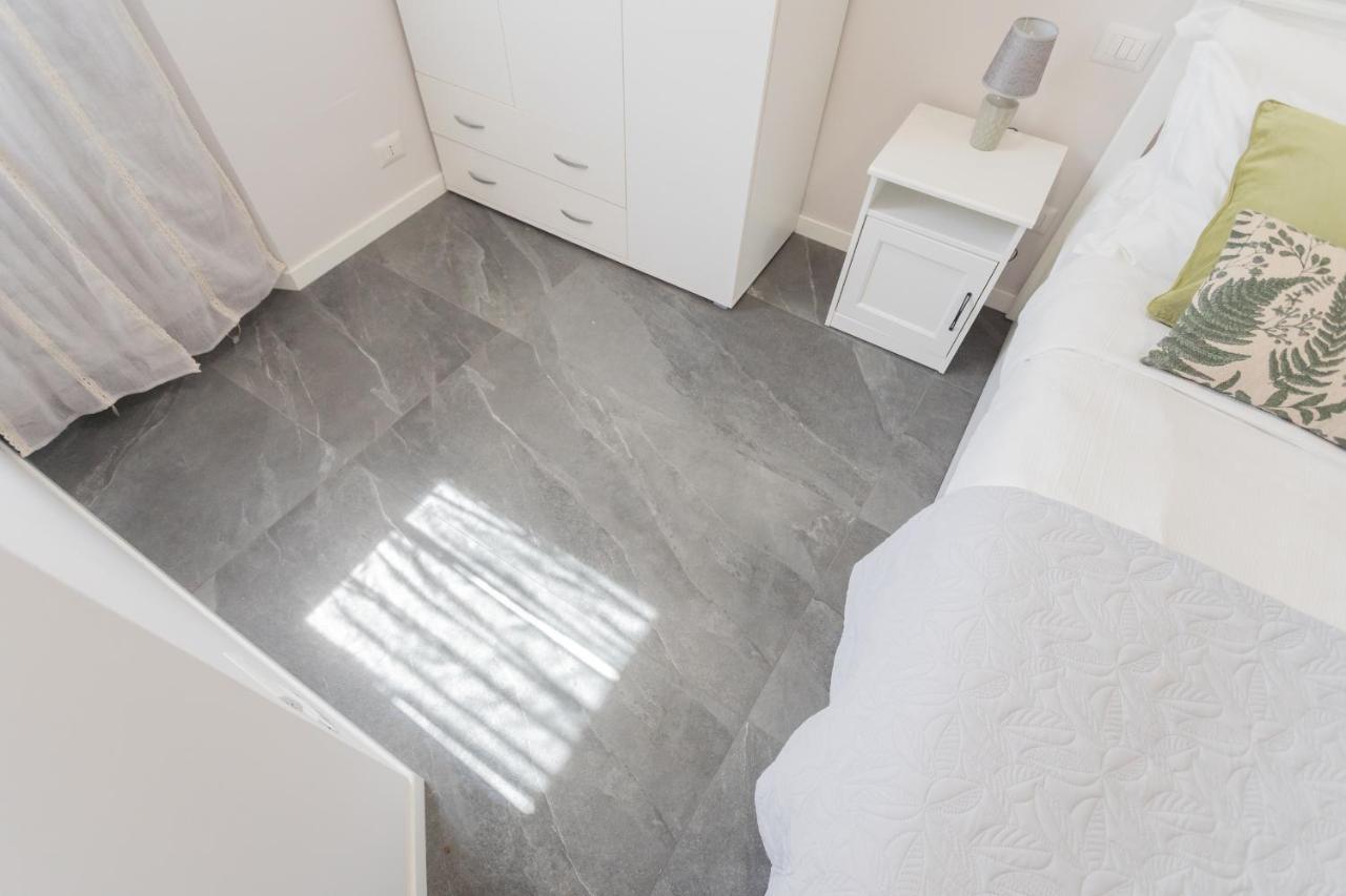 Sant'Agostino Apartments By Rent All 코모 외부 사진