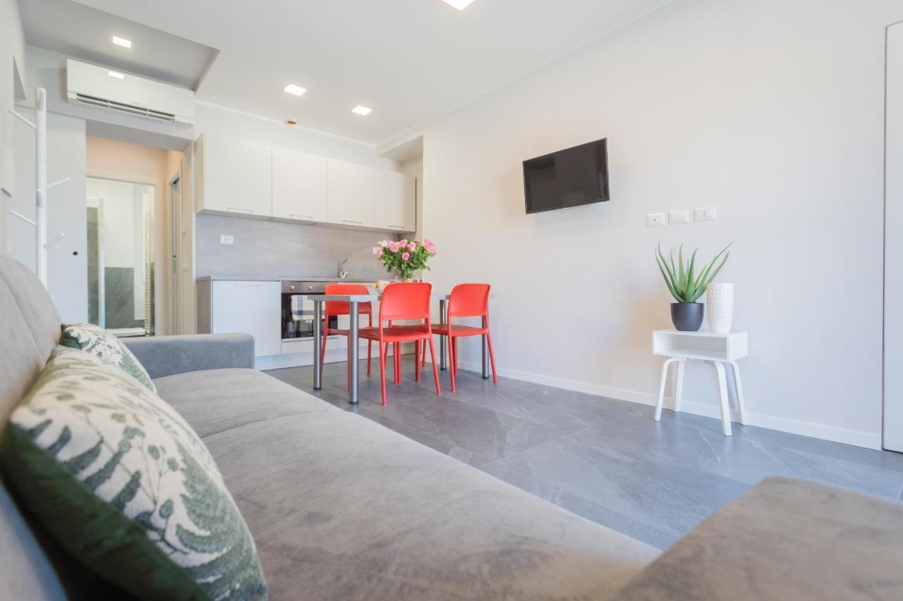 Sant'Agostino Apartments By Rent All 코모 외부 사진