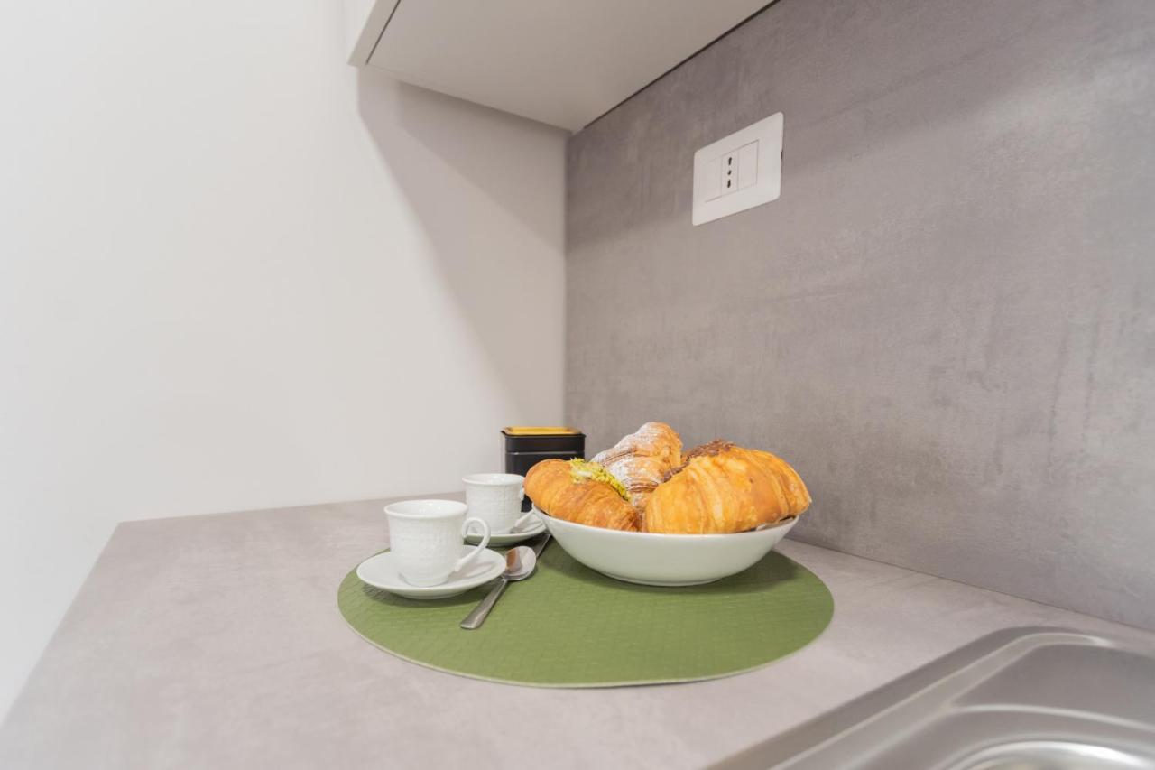 Sant'Agostino Apartments By Rent All 코모 외부 사진